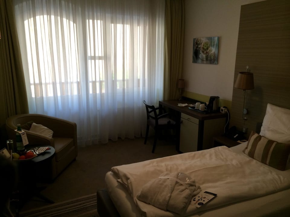 Schlafzimmer mit Balkon Göbel's Vital Hotel Bad Sachsa