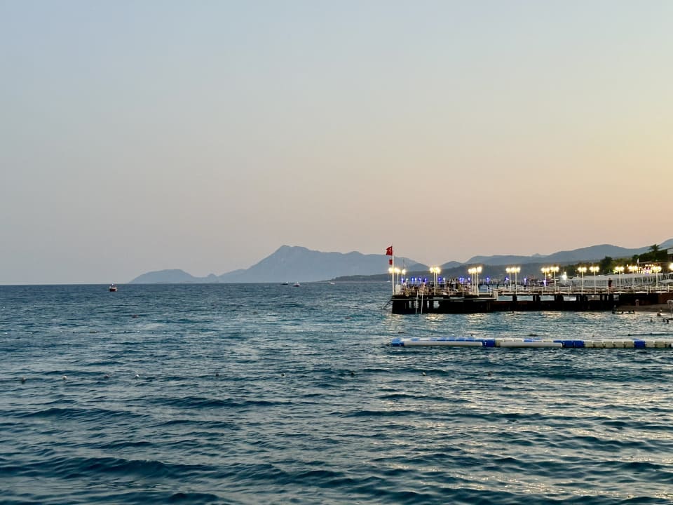 Strand Sailor's Beach Club