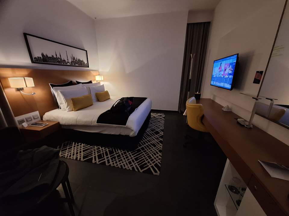 Zimmer Tryp by Wyndham Dubai