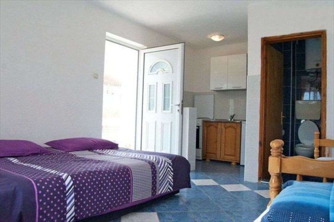 Maki Apartments Maki Apartments