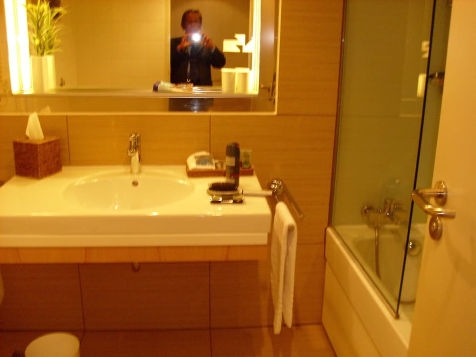 Badewannen /Duschkombination Sheraton Berlin Grand Hotel Esplanade