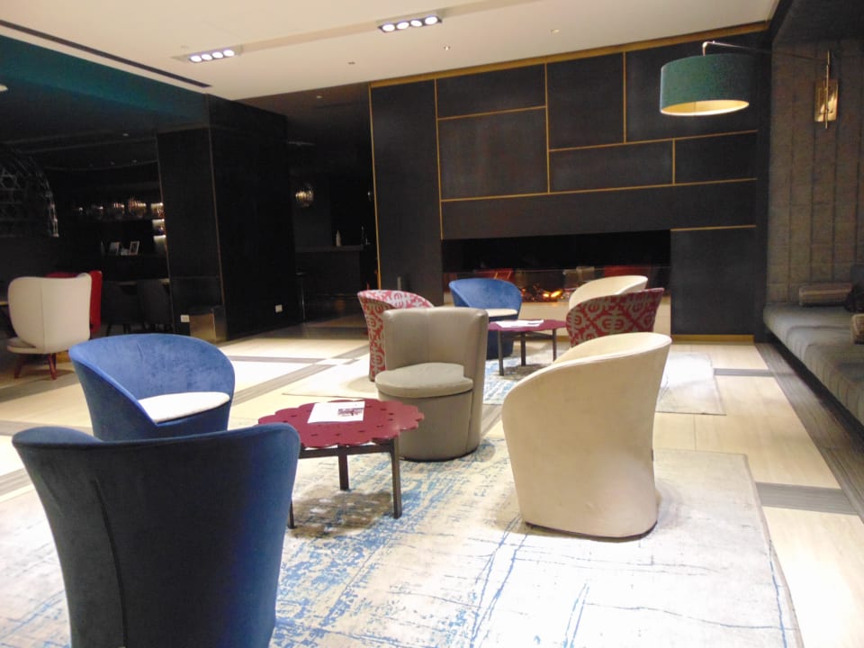 Lobby Mercure Almaty City Center