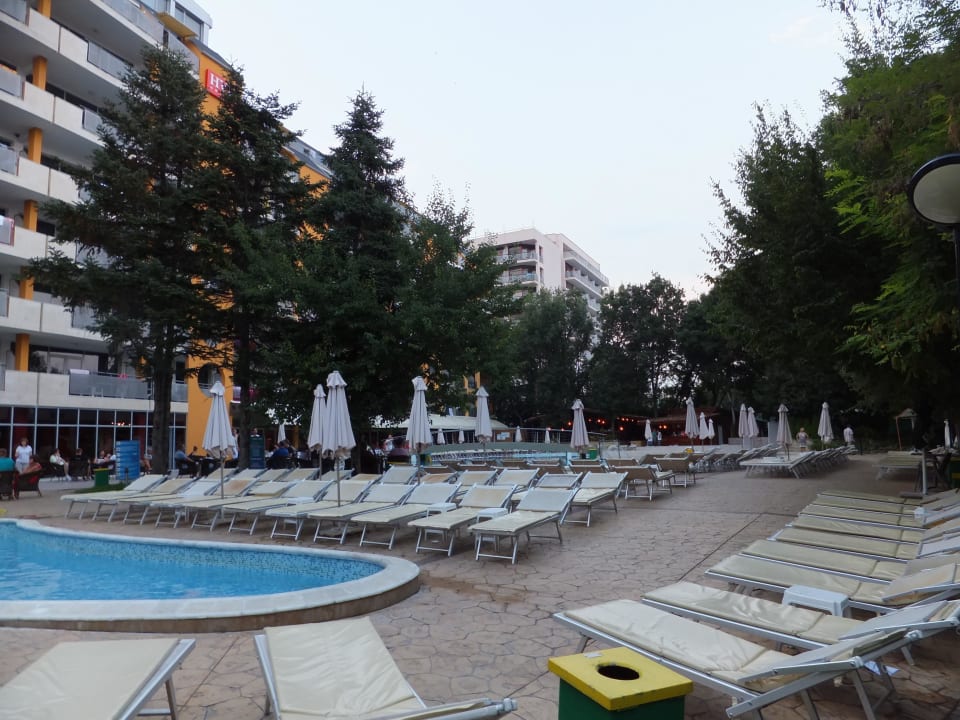 Innenseite mit Pool HVD Viva Club Hotel