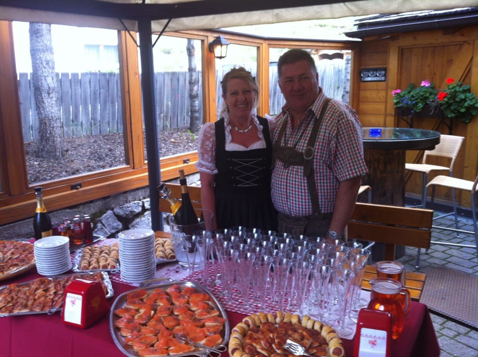 Aperitif mit Familie Rottonara Gasthof La Fontana