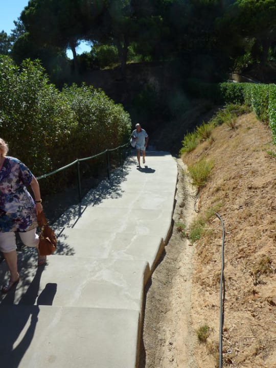 Zugang zum Hotel PortoBay Falésia