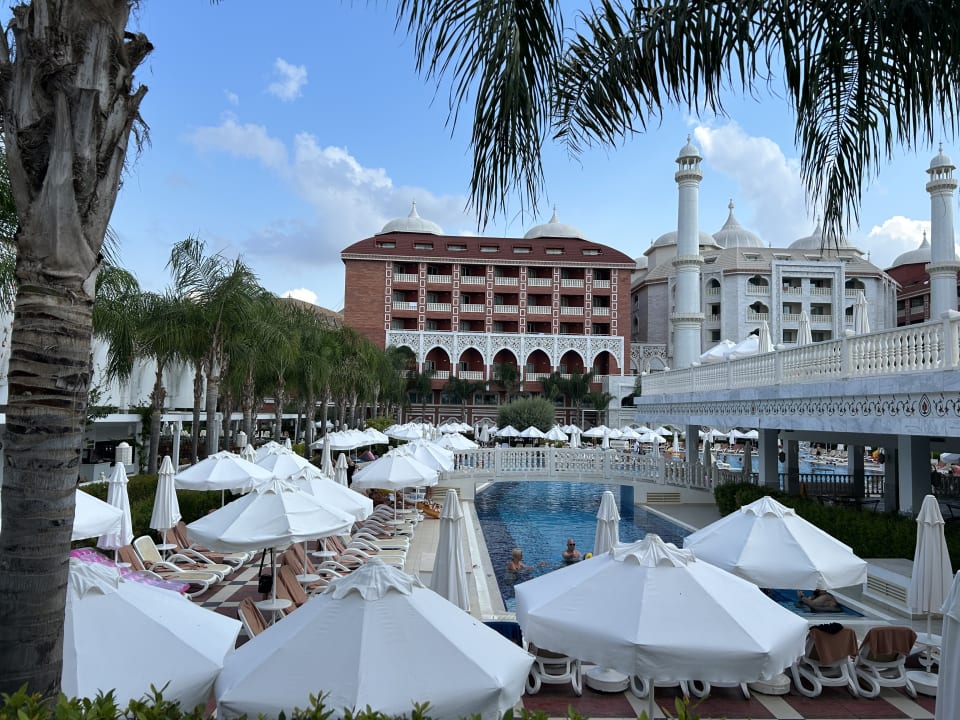 Außenansicht Royal Taj Mahal Hotel