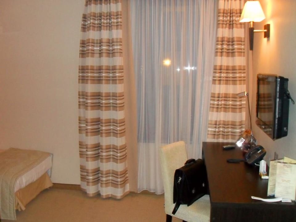 Schreibtisch Qubus Hotel Gdańsk