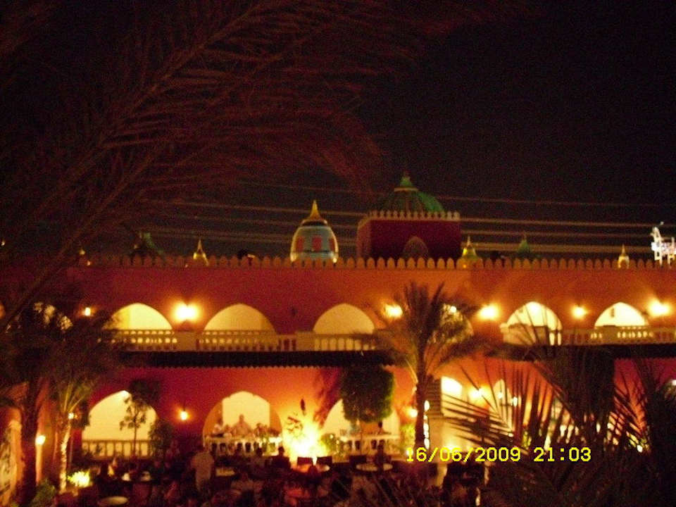 Lobbyterrasse am Abend Pickalbatros Alf Leila Wa Leila Resort - Neverland Hurghada