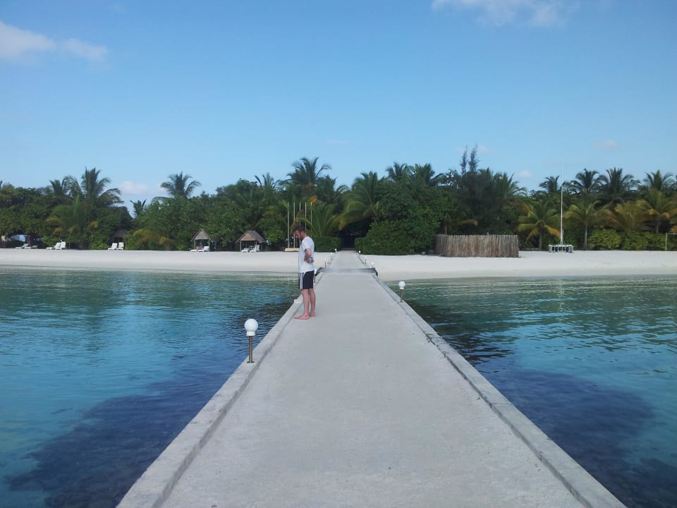 Blick vom Steg  Summer Island Maldives