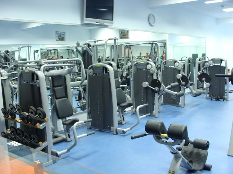 Gepflegter Fitnessraum im Hotel Soline Bluesun Hotel Soline