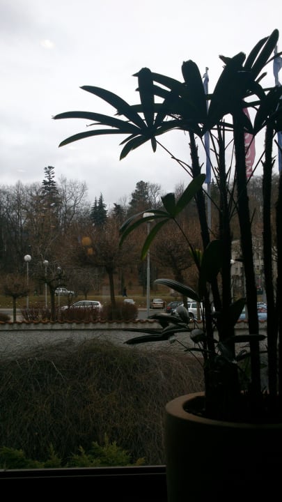 Blick auf die Strasse Hotel Mercure Jelenia Gora