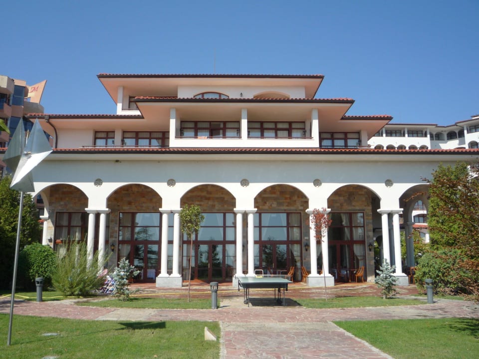 Restaurant von außen Helena Sands