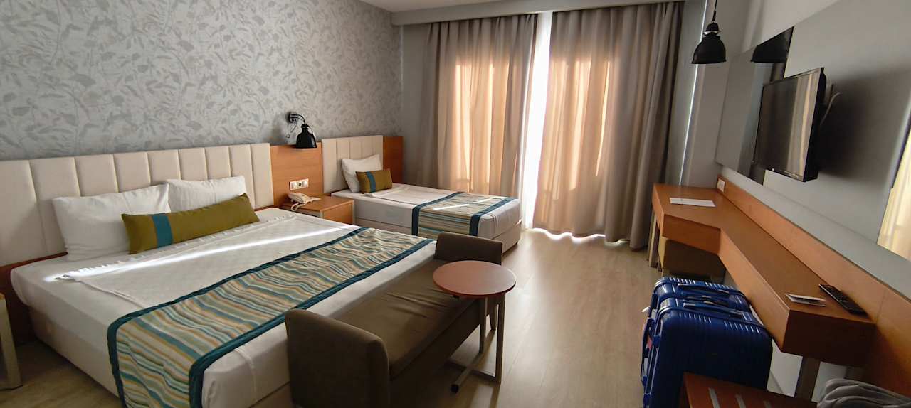 Zimmer Calido Maris Hotel