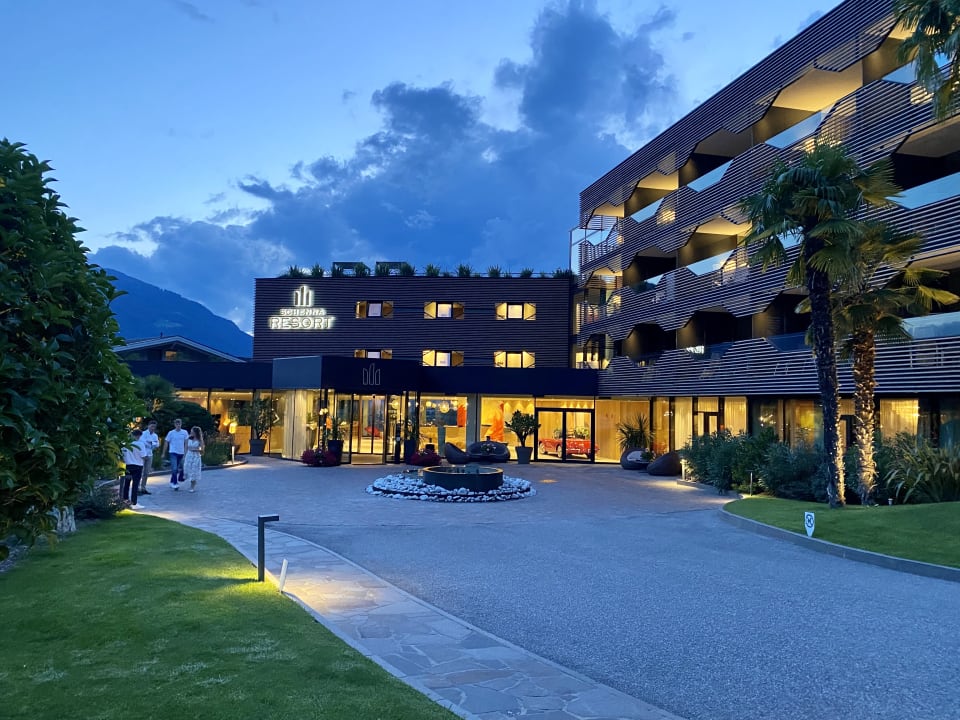 Außenansicht Schenna Resort