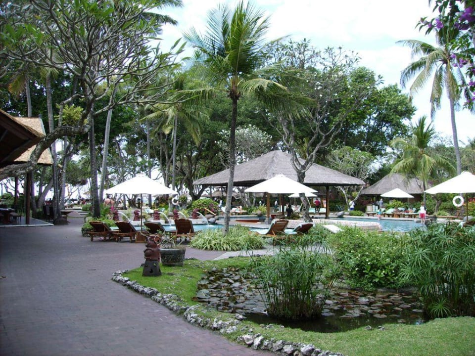 Teil der Poolanlage Hyatt Regency Bali