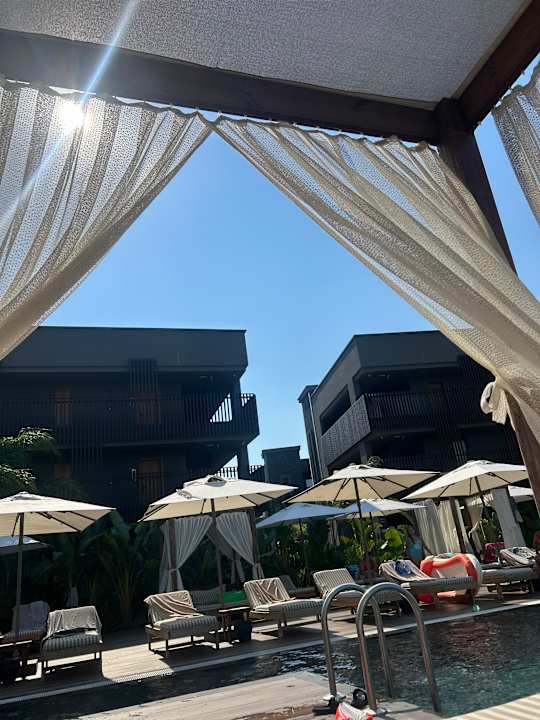 Pool Jacaranda Luxury Resort