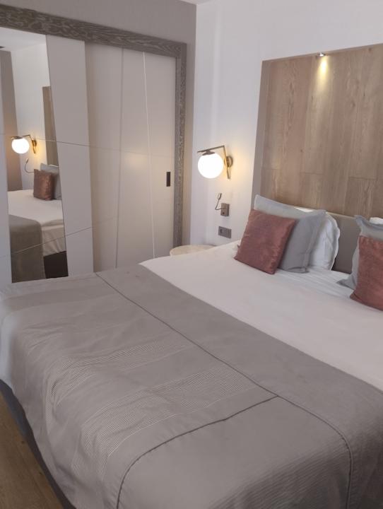 Zimmer Fame Residence Lara & Spa
