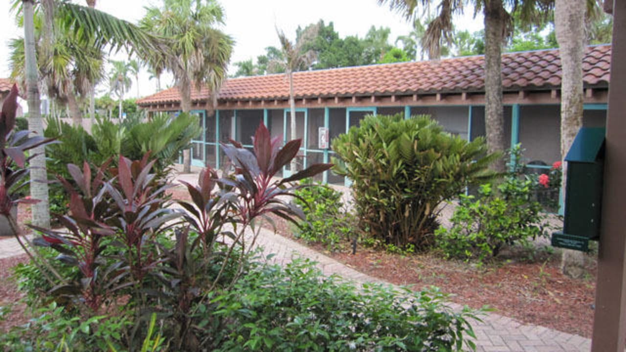 Innenhof Port of the Islands Everglades Adventure Resort