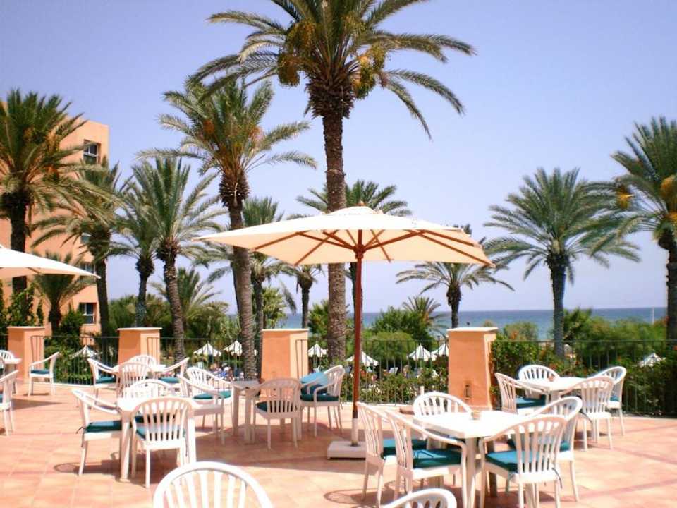 Von Lobbyterrasse zum Meer El Ksar Resort & Thalasso