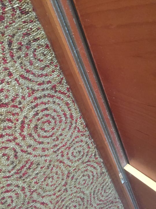 Staub, Dreck, Schmutz Swiss-Belhotel Sharjah