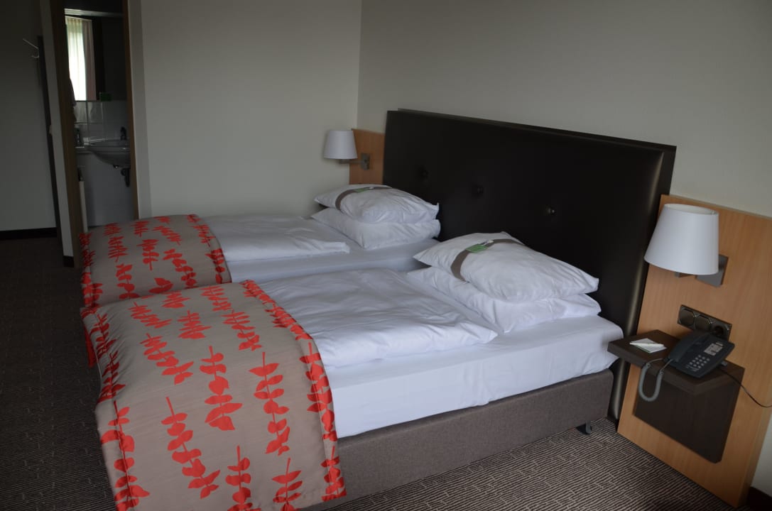 Zimmer FOUR Essen City Centre