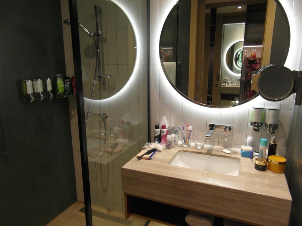 Zimmer Hampton by Hilton Marjan Island