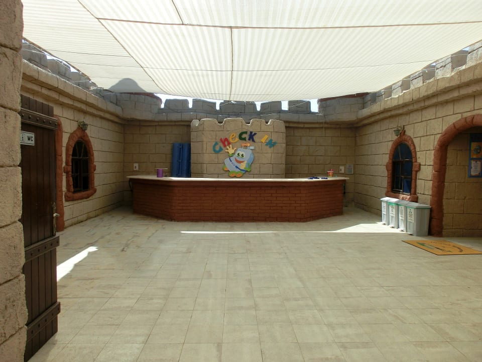 Innenhof Trolleywood TUI BLUE Palm Garden