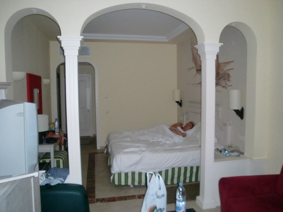 Angenehmes Zimmer ohne Teppich Lopesan Villa del Conde Resort & Thalasso