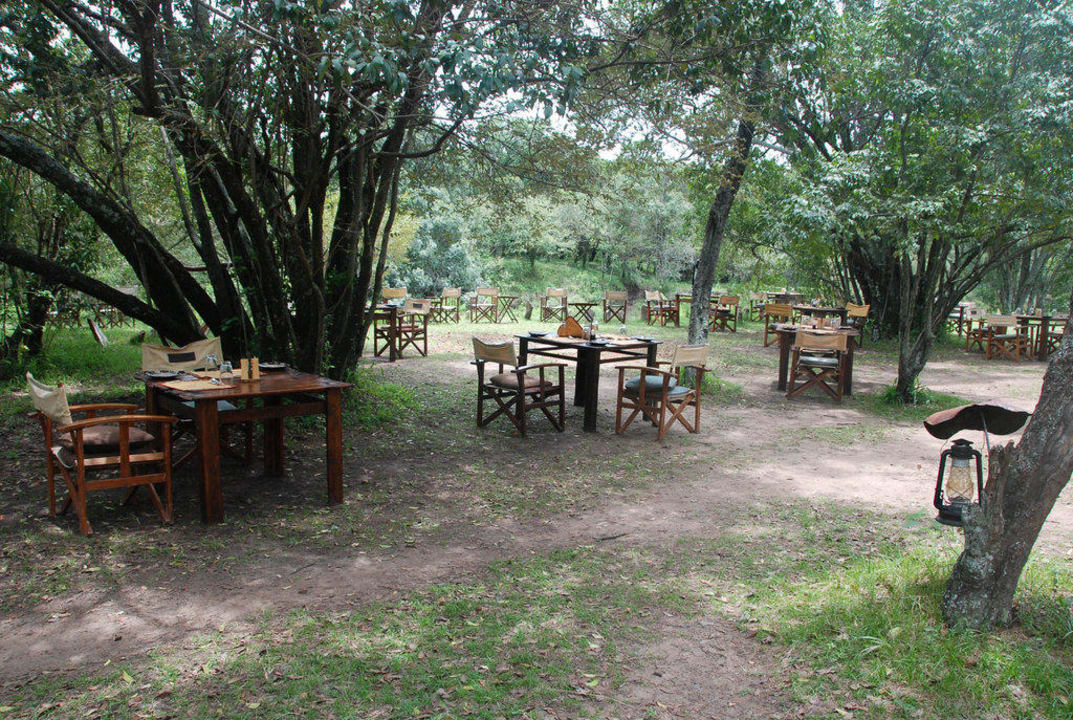 Essen im Freien Mara Bush Camp