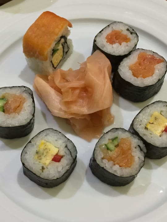 Restaurant Acanthus Cennet Barut Collection