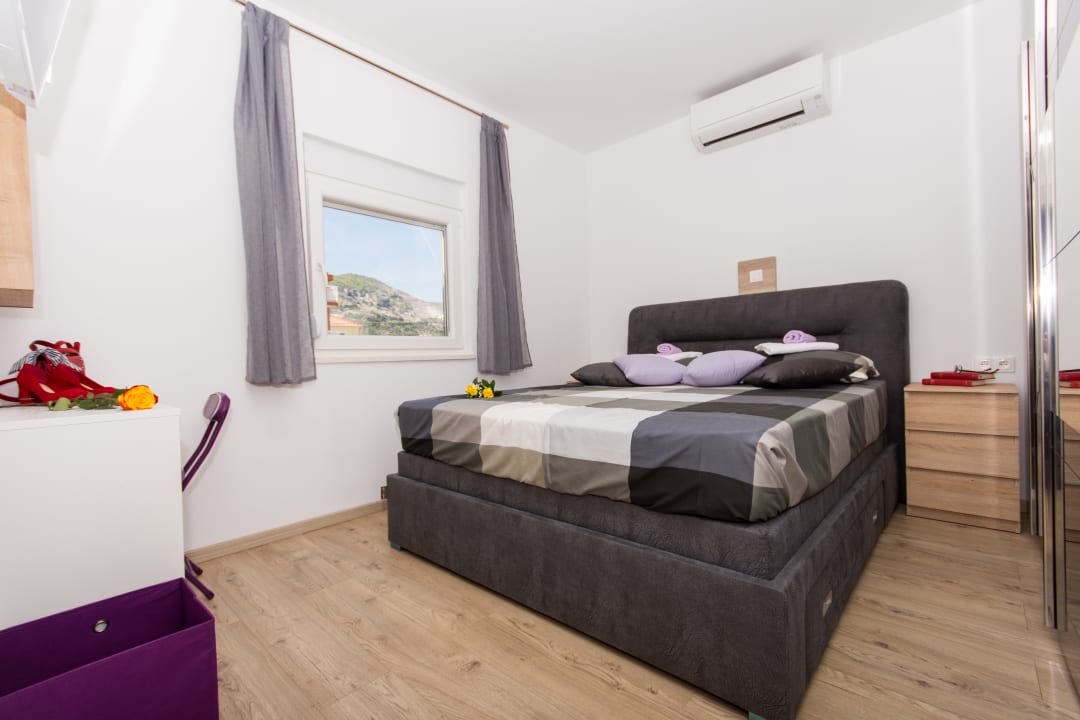 Zimmer Villa Initium