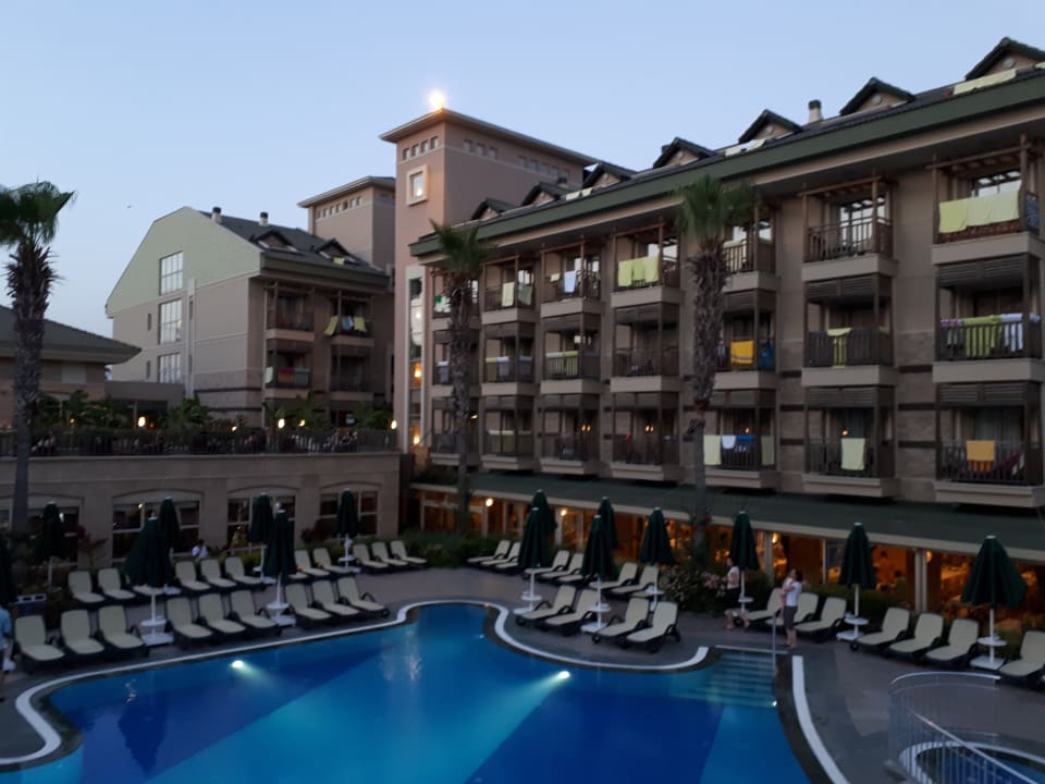 Zimmer Can Garden Resort