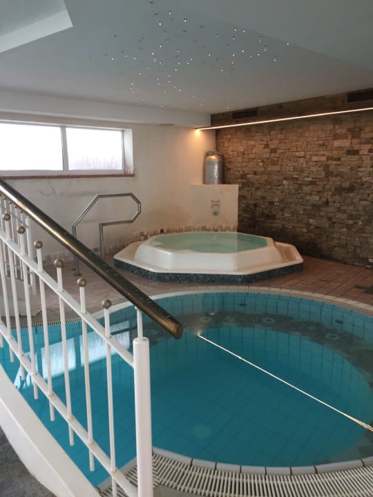 Pool Wellnessresort Vier Jahreszeiten