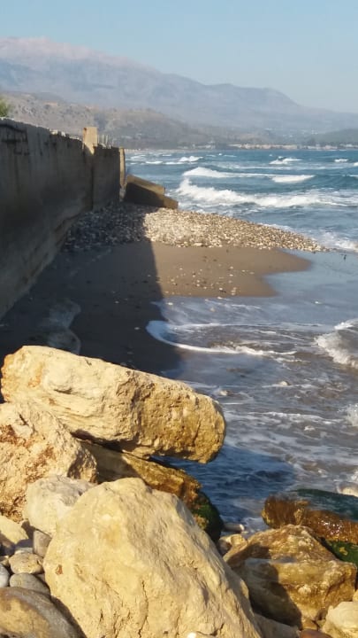 Strand Hydramis Palace Beach Resort