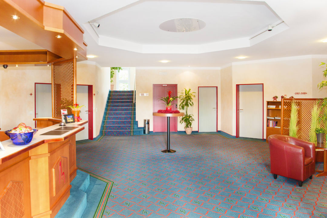Lobby Montana Hotel Kassel-Süd