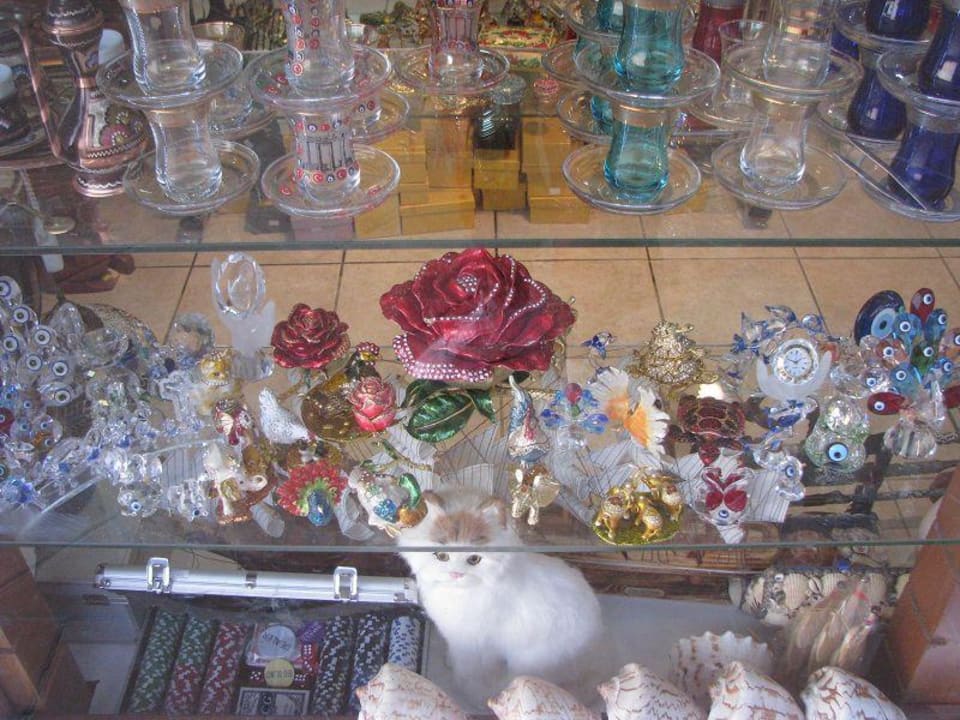 Souvenirgeschäft in der Anlage Ali Bey Club