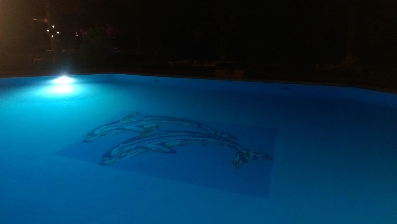 46 Club Turtas Beach Hotel