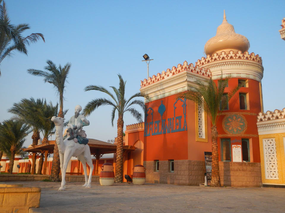 Eingang Pickalbatros Alf Leila Wa Leila Resort - Neverland Hurghada