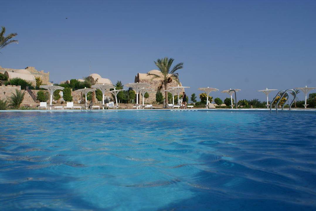 Basen Pensée Royal Garden Beach Resort