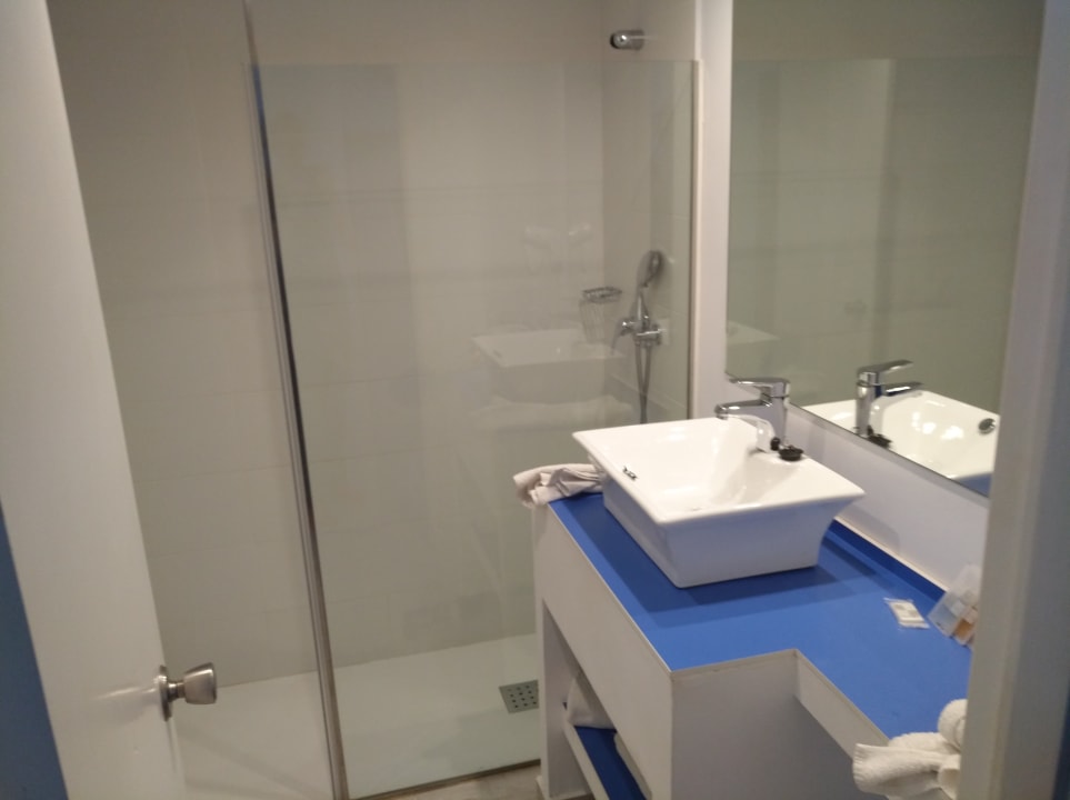 Zimmer Guya Wave Hotel