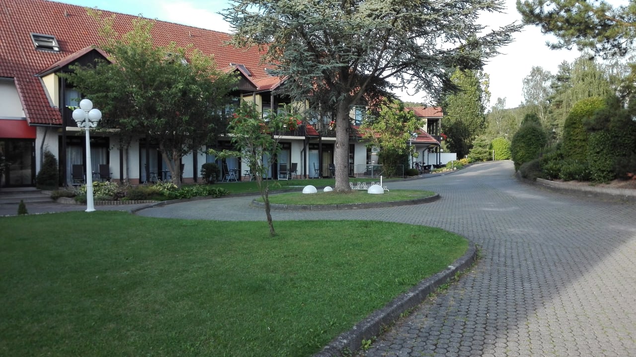 Außenansicht Göbel's Seehotel Diemelsee