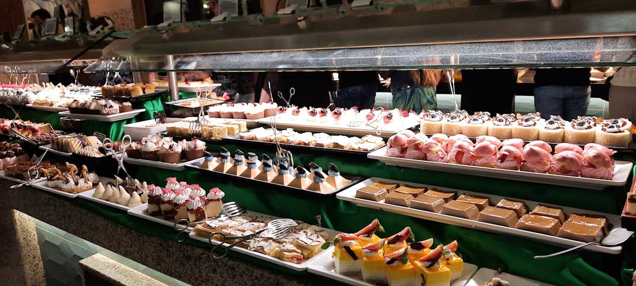 Gastro Hotel Riu Karamboa