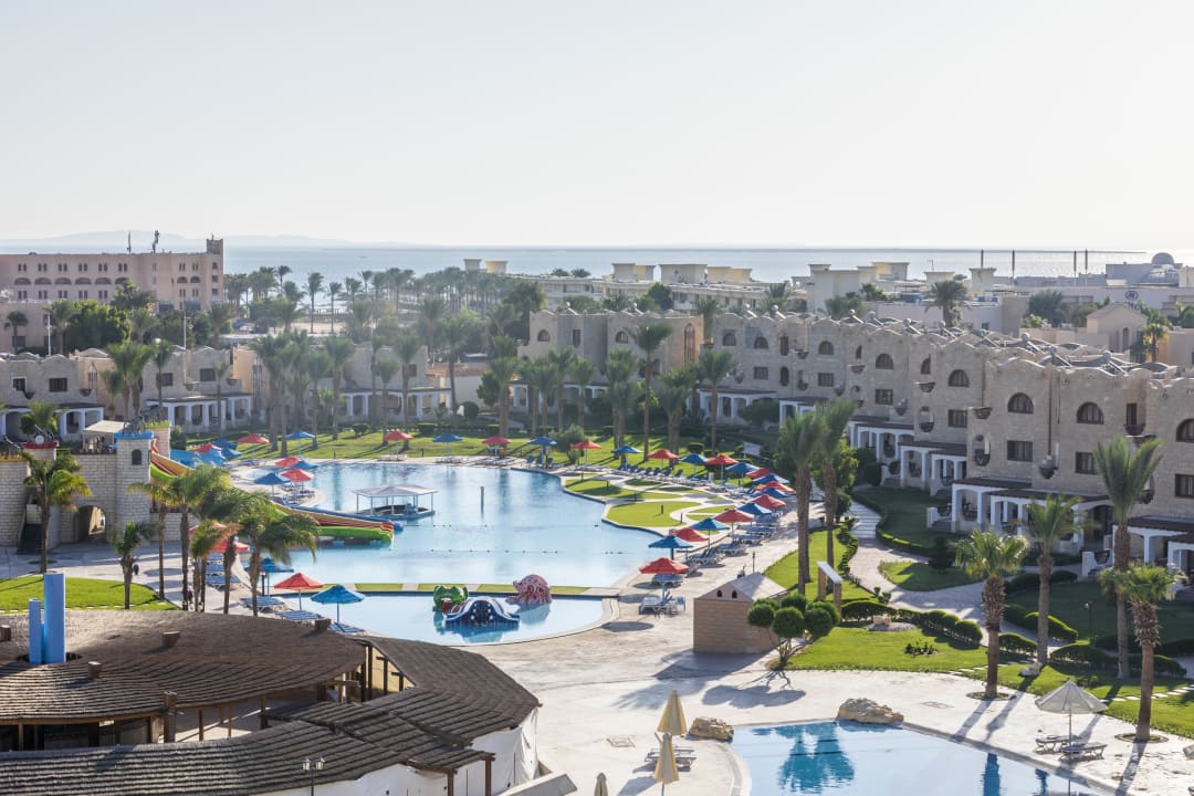 Außenansicht Royal Lagoons Resort & Aqua Park
