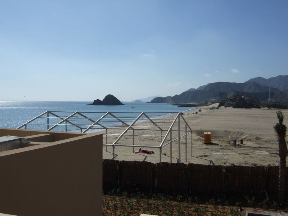 Ausblick Rückseite nach Snoopy Island Miramar Al Aqah Beach Resort