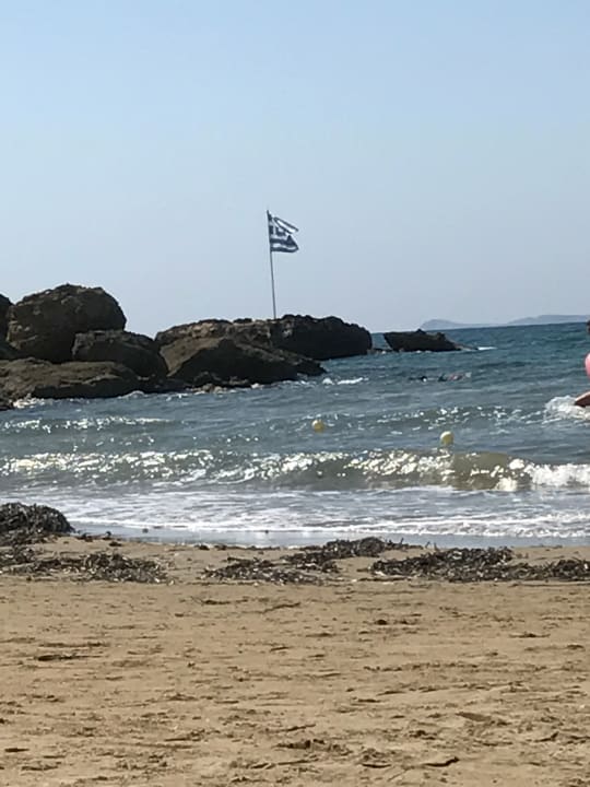 Strand The Island Hotel