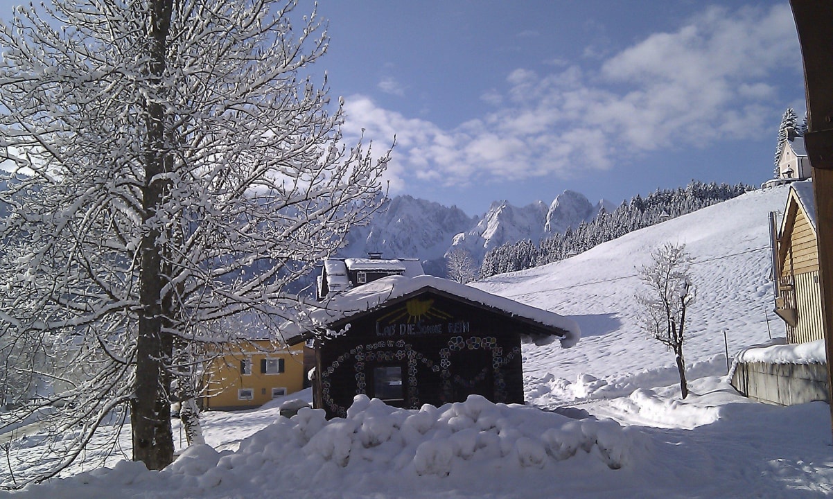 Ausblick auf Gosaukamm Hütte Jutel Gosau