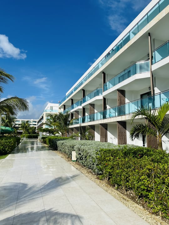 Außenansicht Serenade Punta Cana Beach & Spa resort