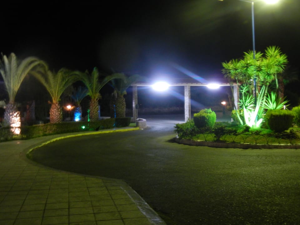 Eingangsbereich draußen Corali Hotel