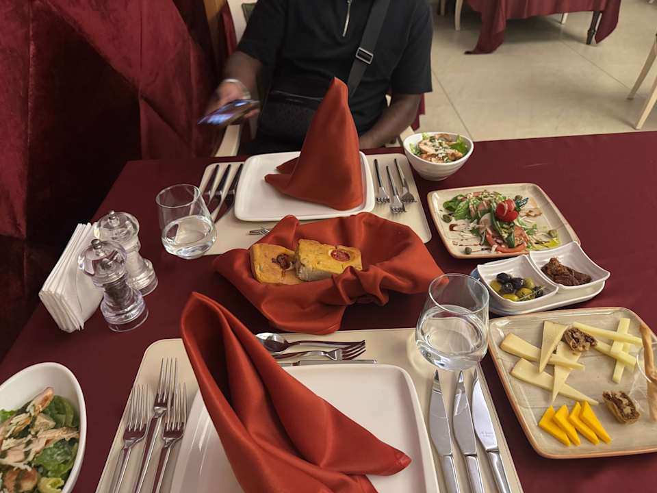 Gastro Well Palace Side