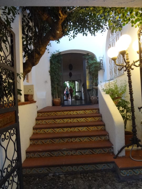 Eingang zum Hotel Hotel Gattopardo Park